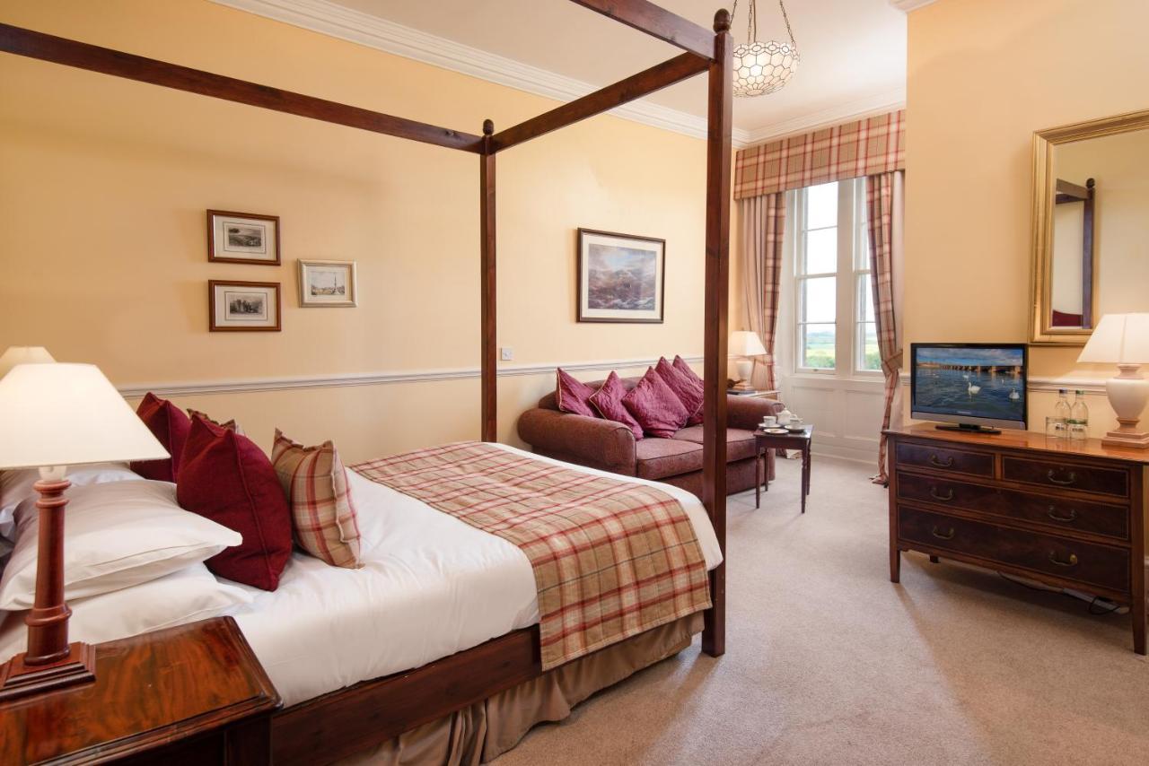 Chirnside Hall Hotel Екстер'єр фото